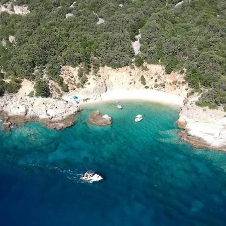 House Antonio In * Miholascica